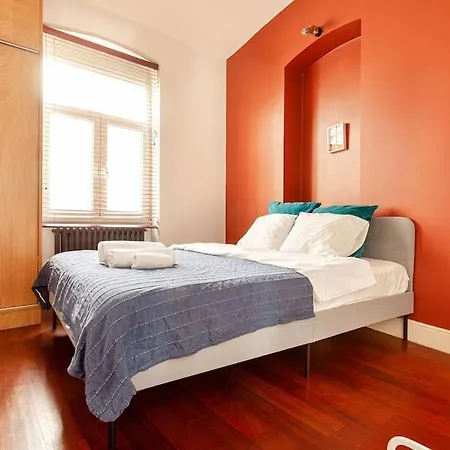 Apartment Ophelia By Oval