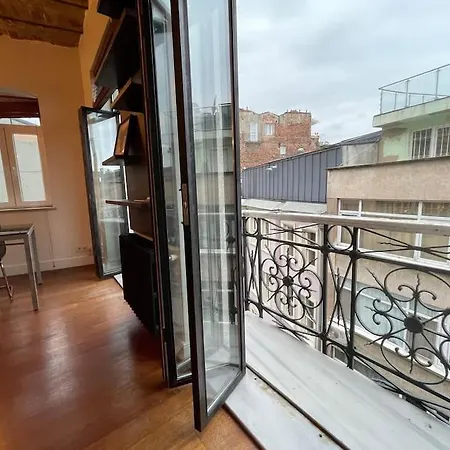 Apartment Ophelia By Oval